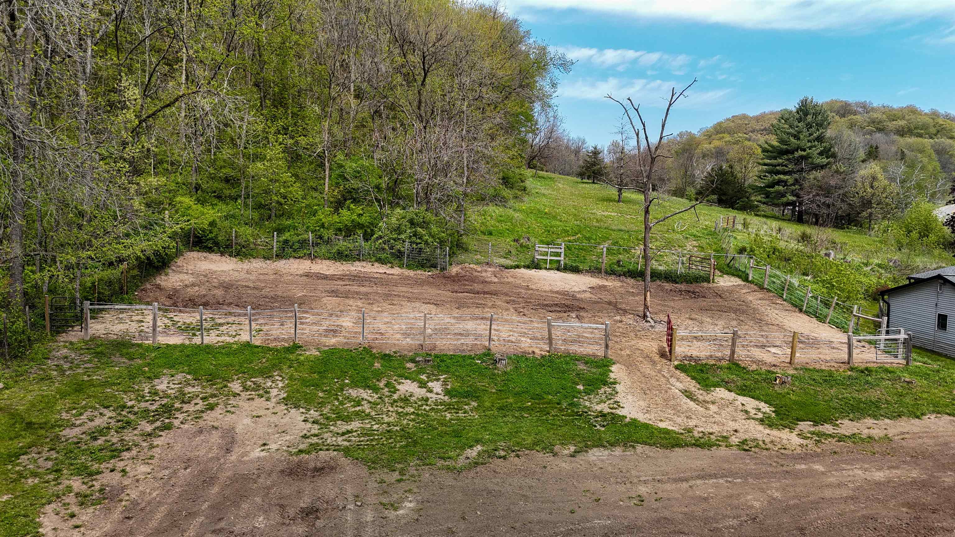 27916 Highway 80