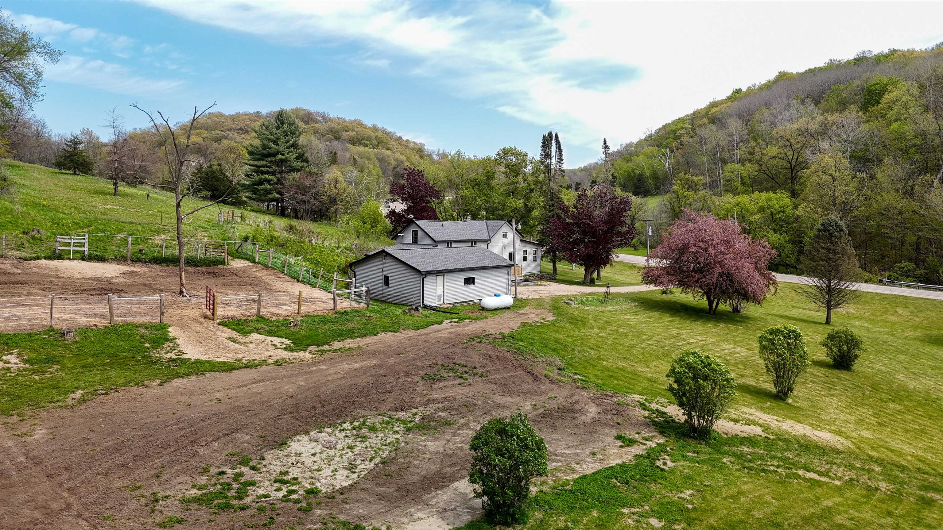 27916 Highway 80