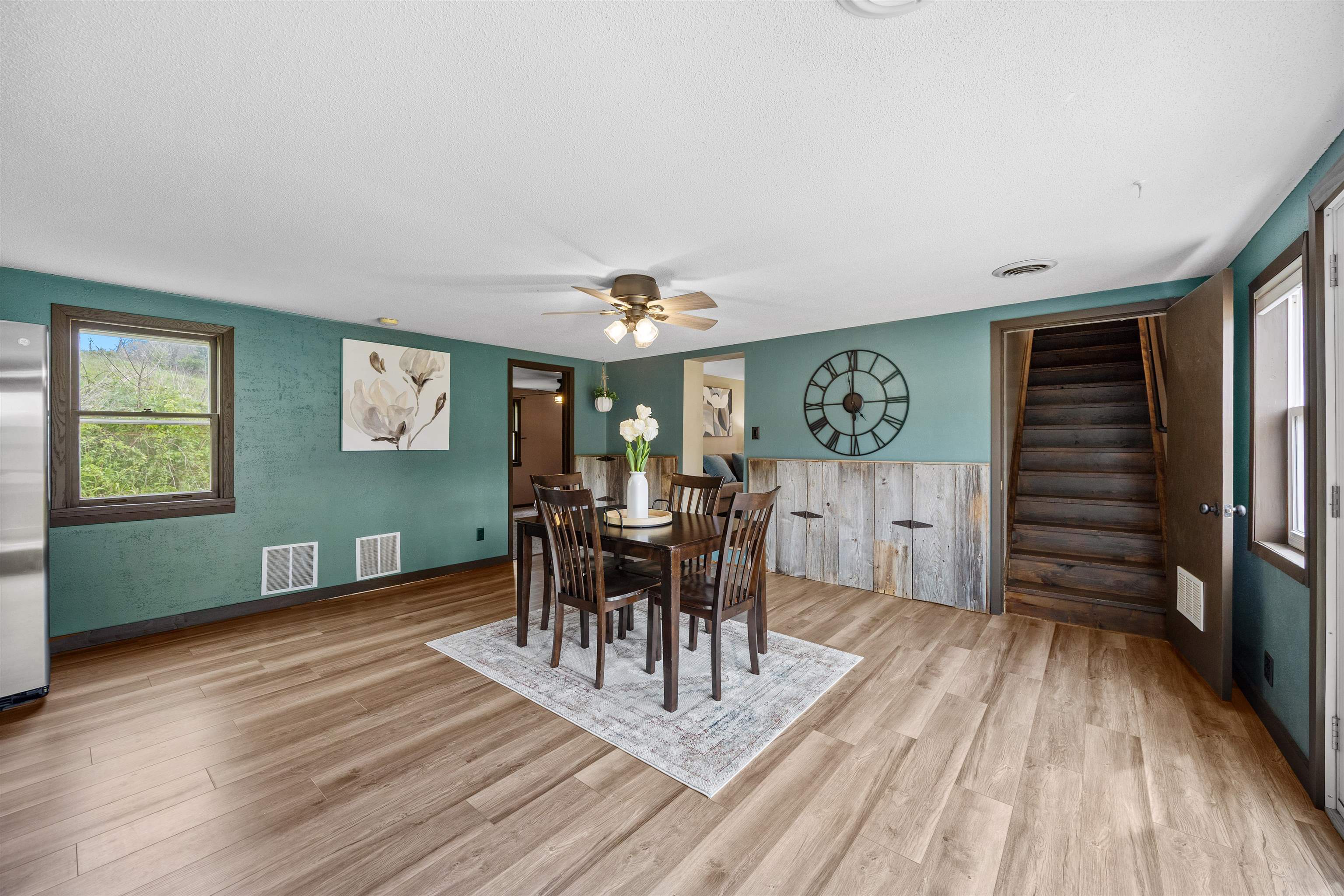 27916 Highway 80