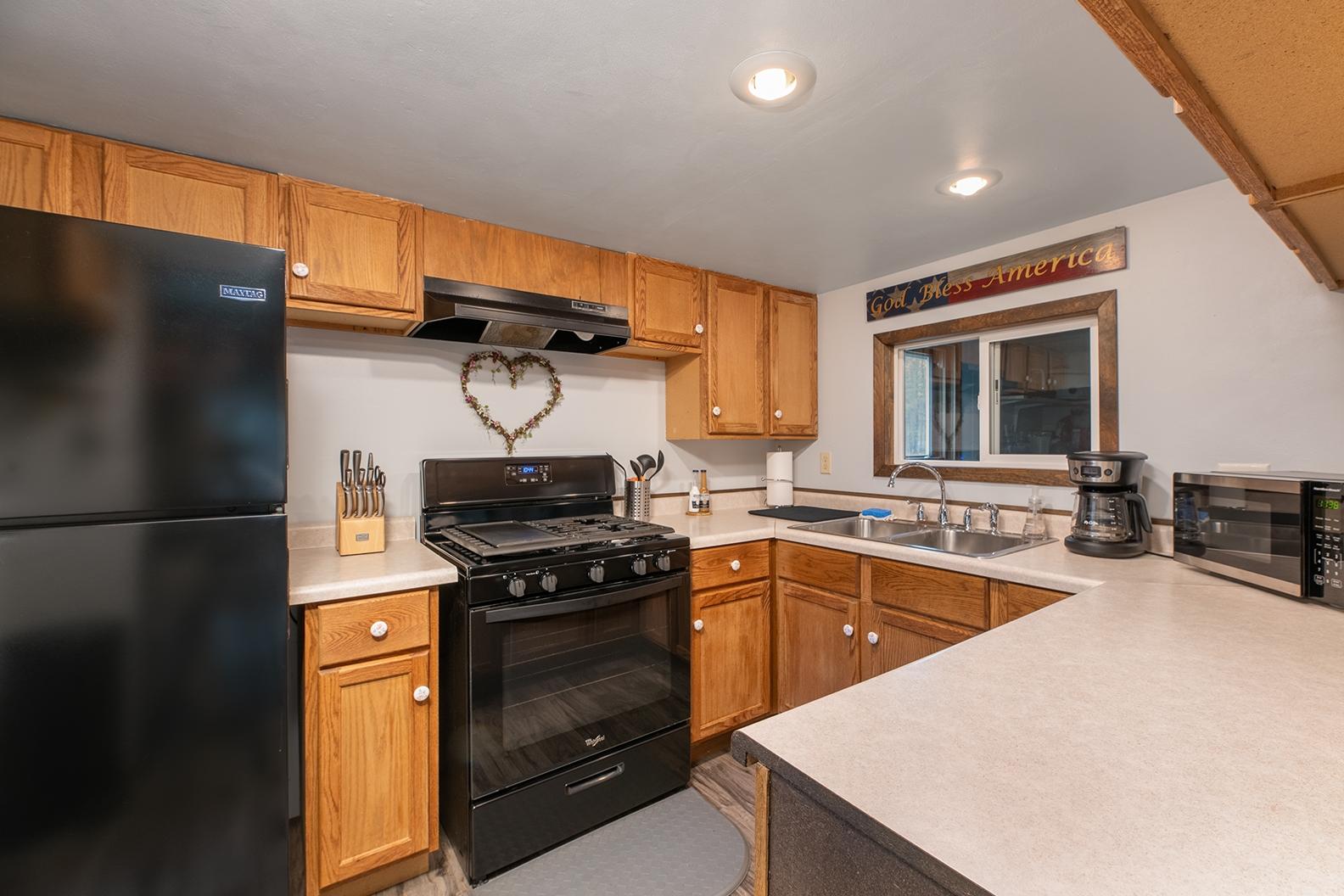 1335 BELLER DR