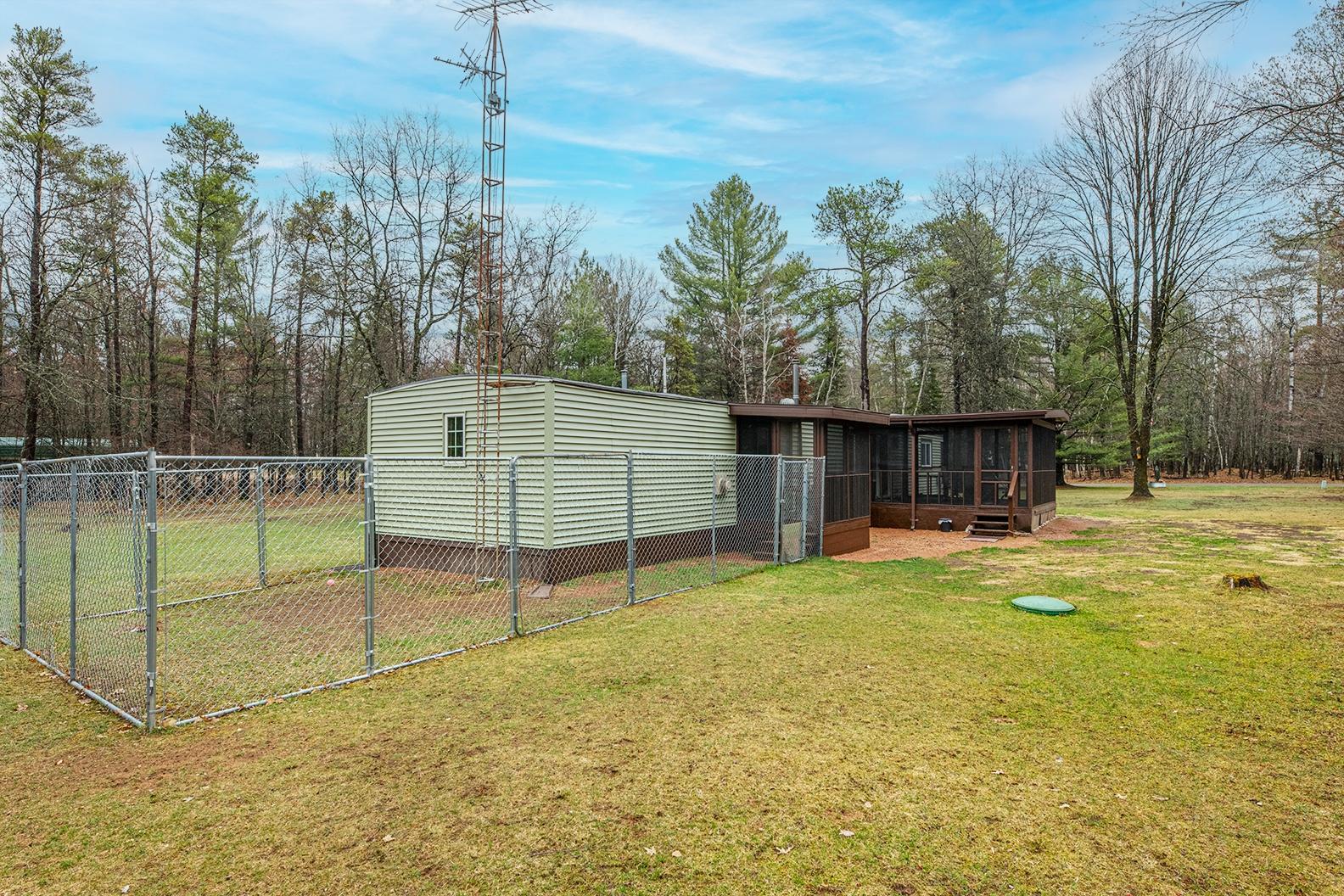 1335 BELLER DR