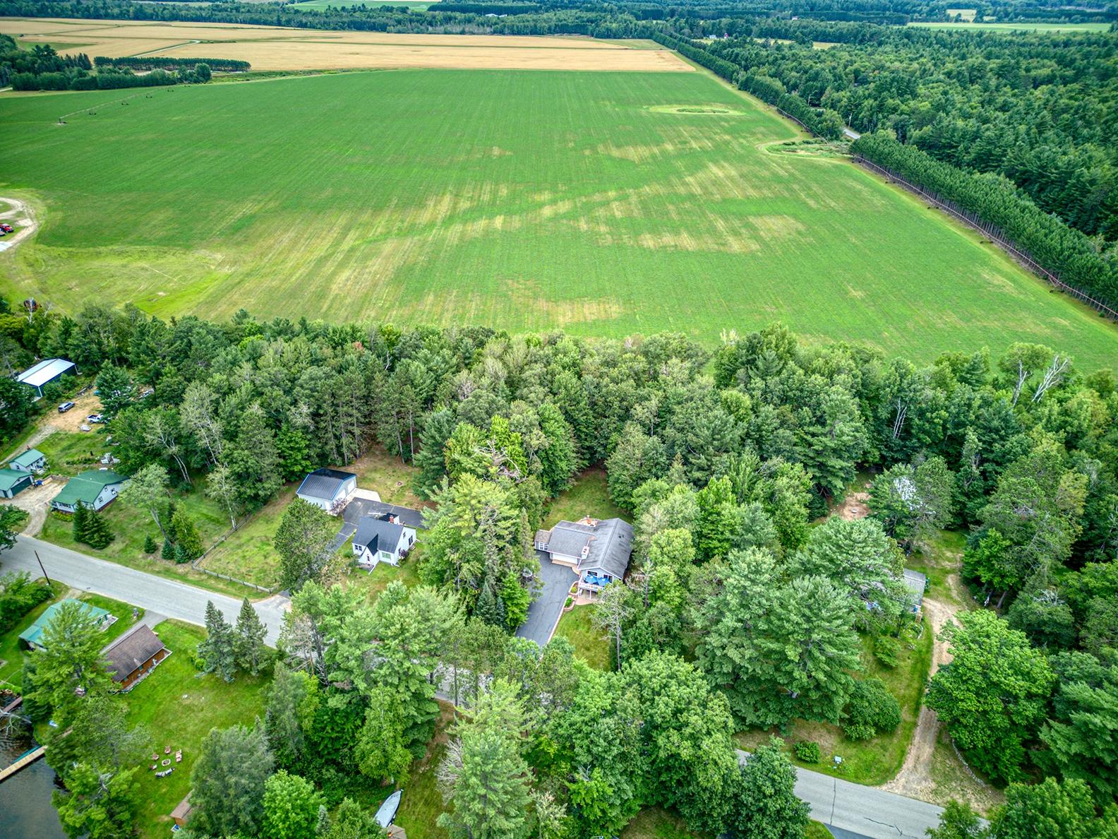 4220 CHAIN O LAKES RD