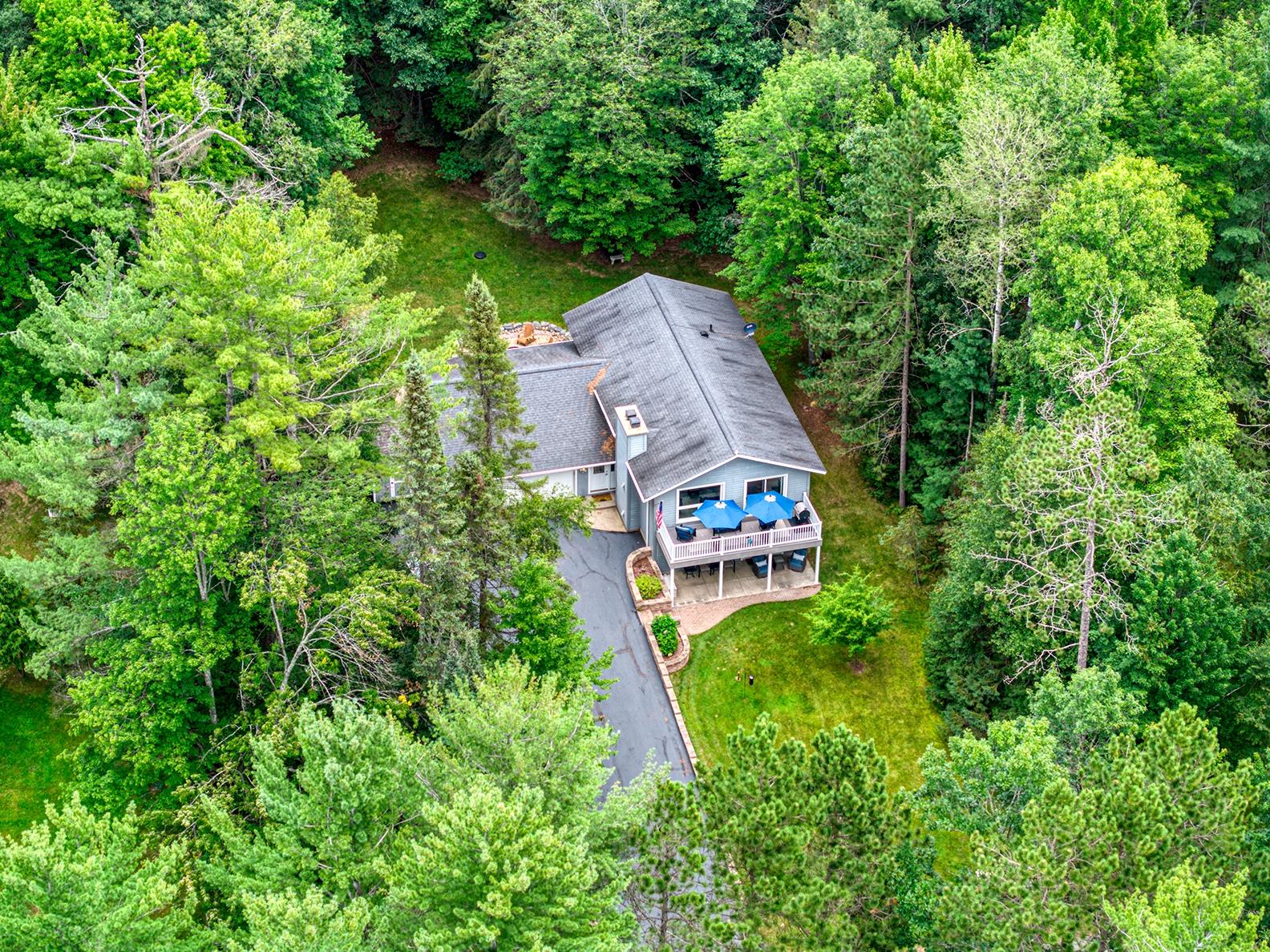 4220 CHAIN O LAKES RD