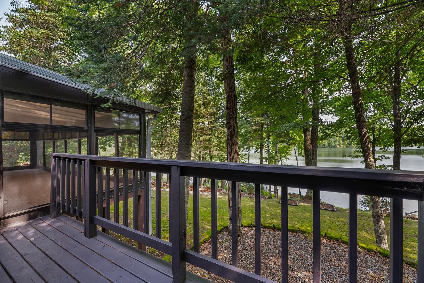 1542 MARSHA LN