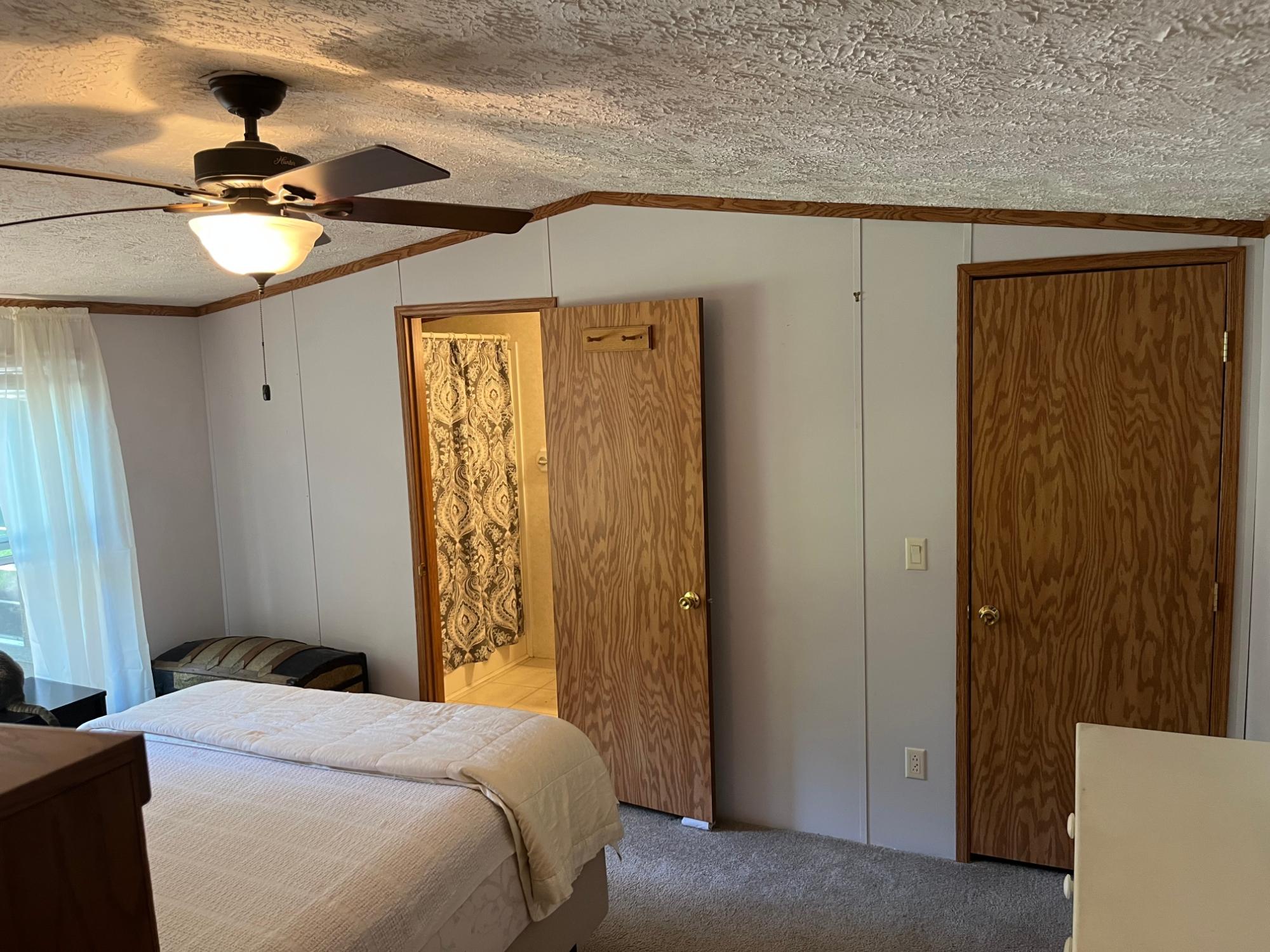 1226 MAPLE LN 20