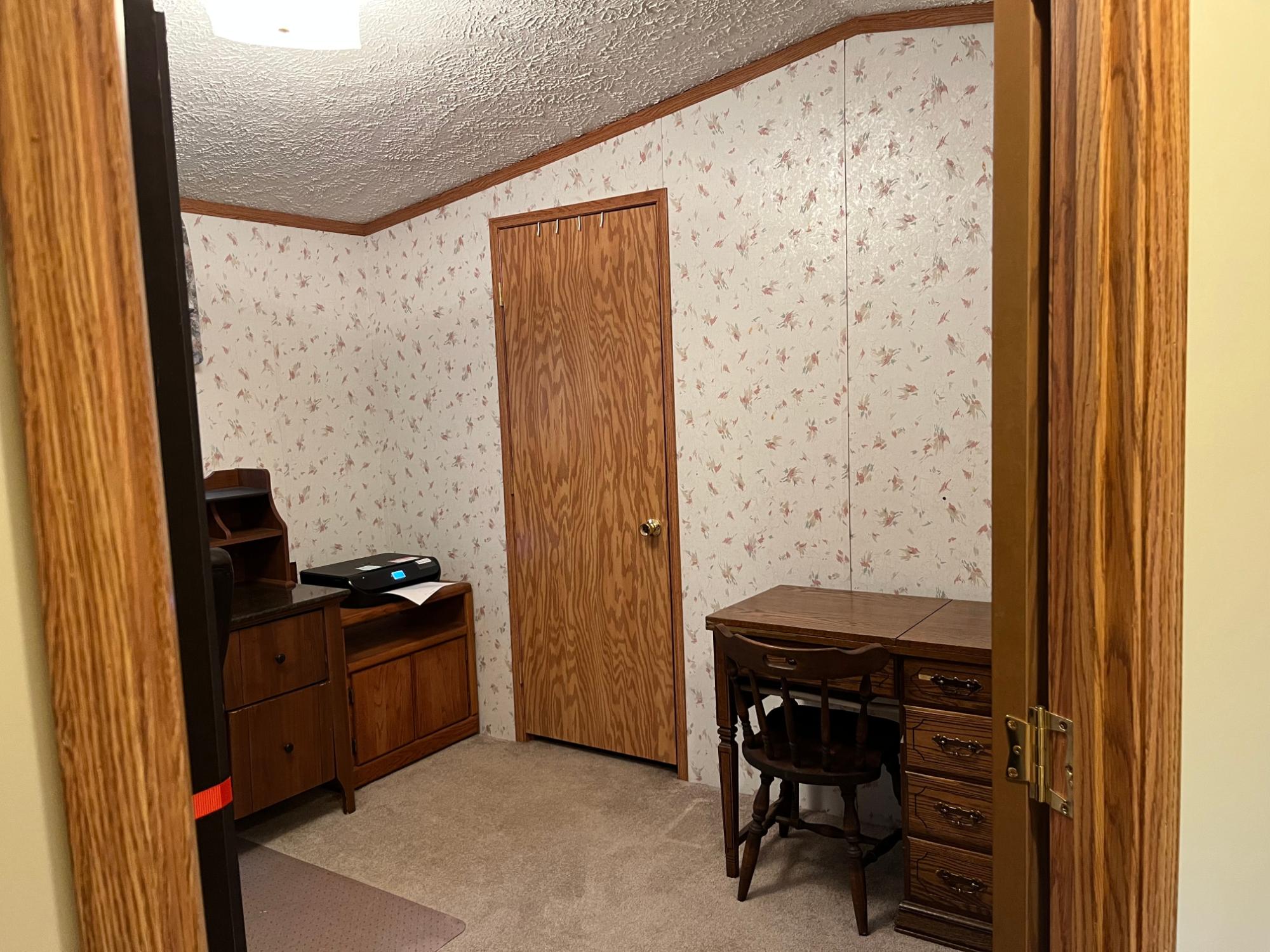 1226 MAPLE LN 20
