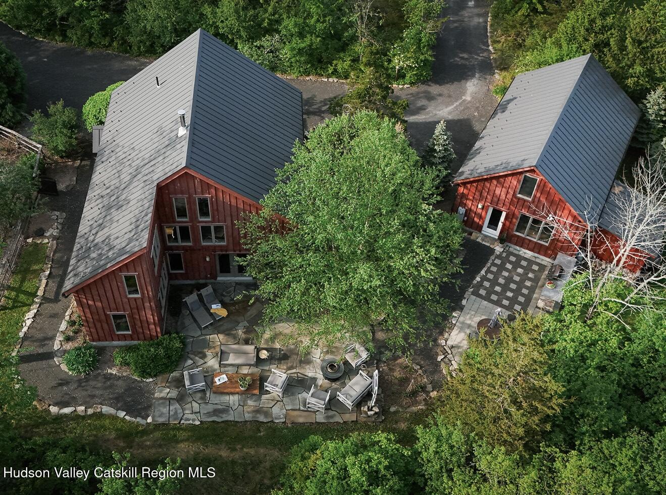 32 Whitney Point