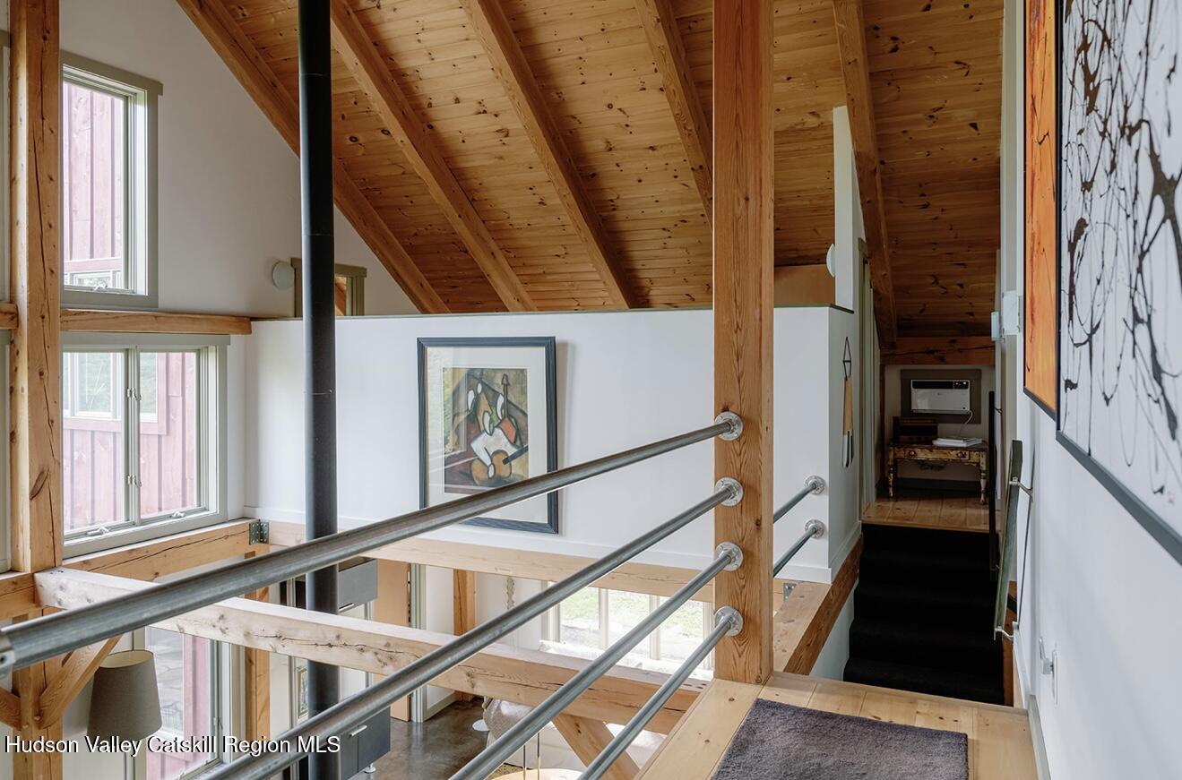 32 Whitney Point