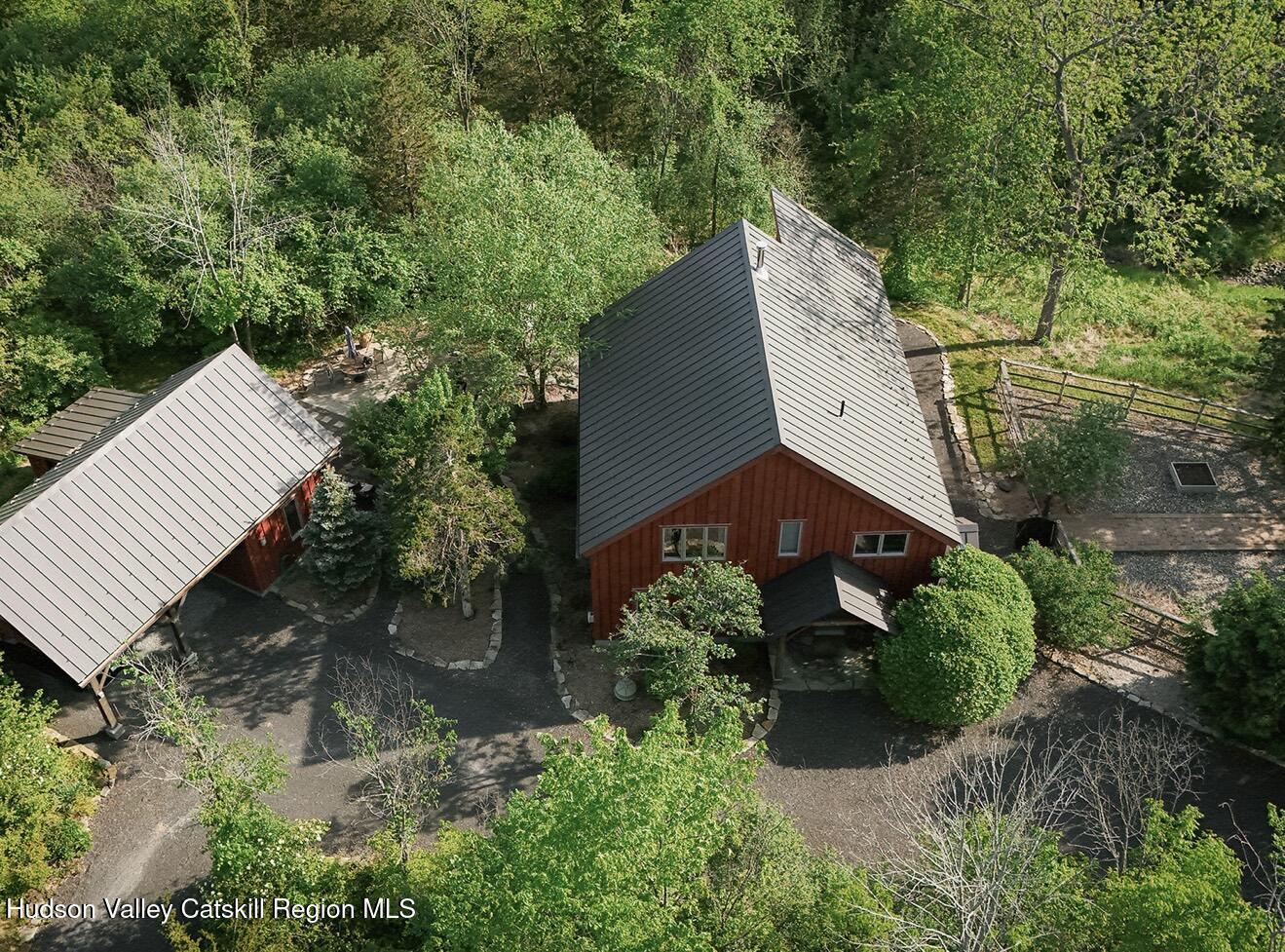 32 Whitney Point