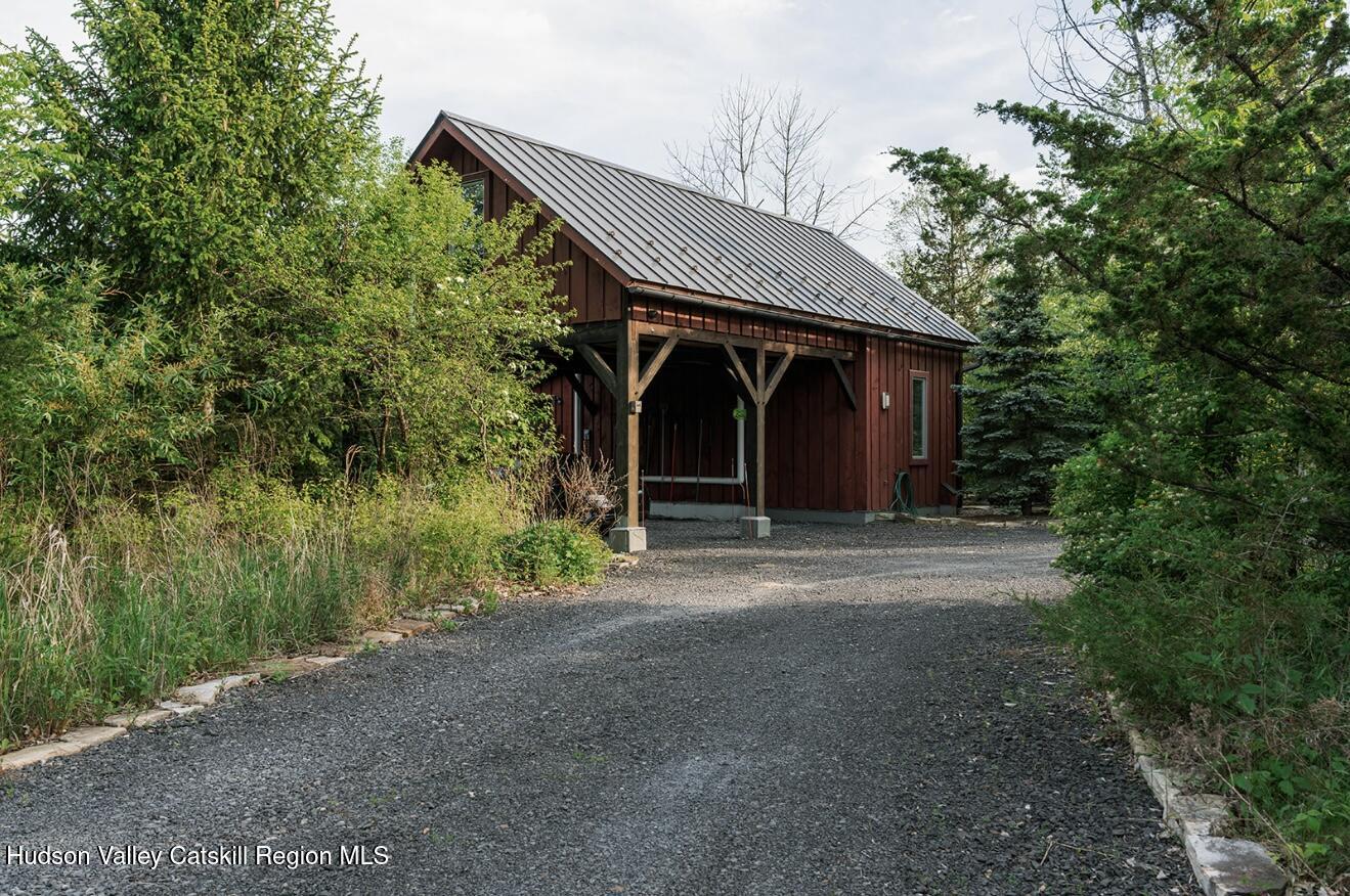 32 Whitney Point