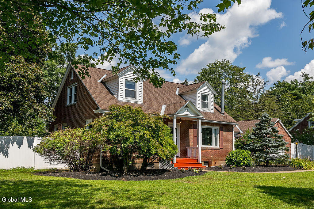 3013 Sunset Lane
