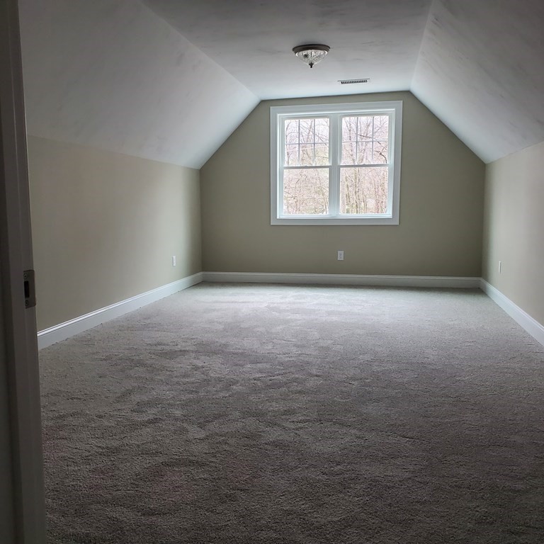 8B Commonwealth Avenue