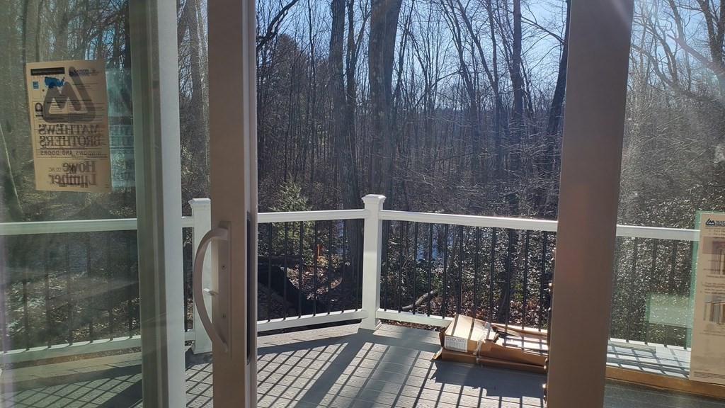 8B Commonwealth Avenue