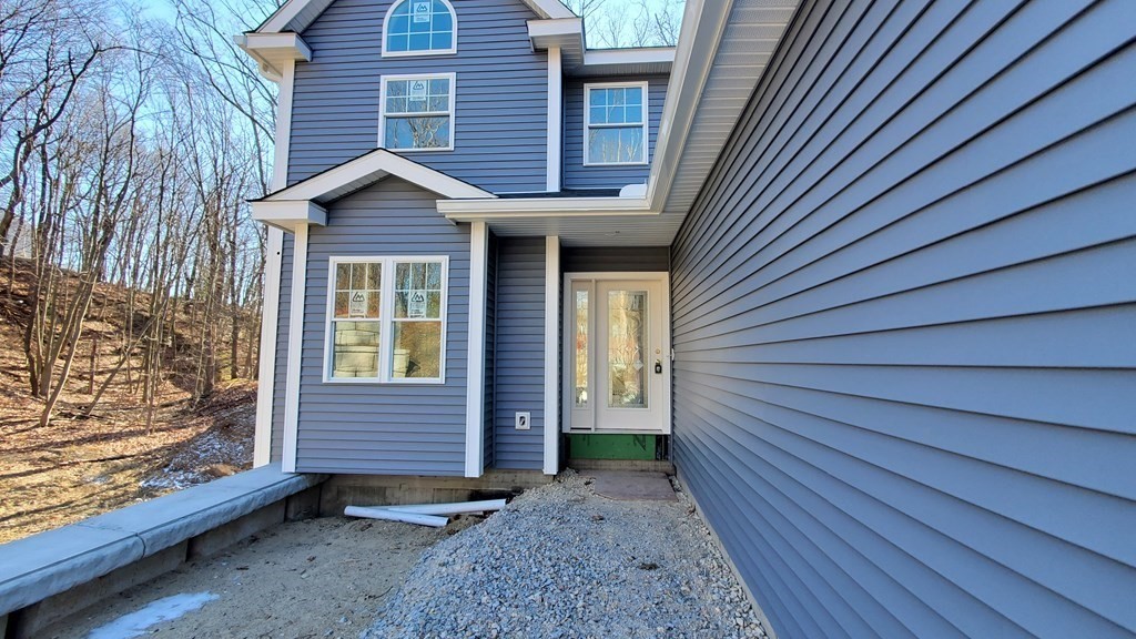 8B Commonwealth Avenue