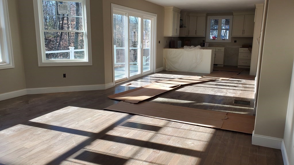 8B Commonwealth Avenue