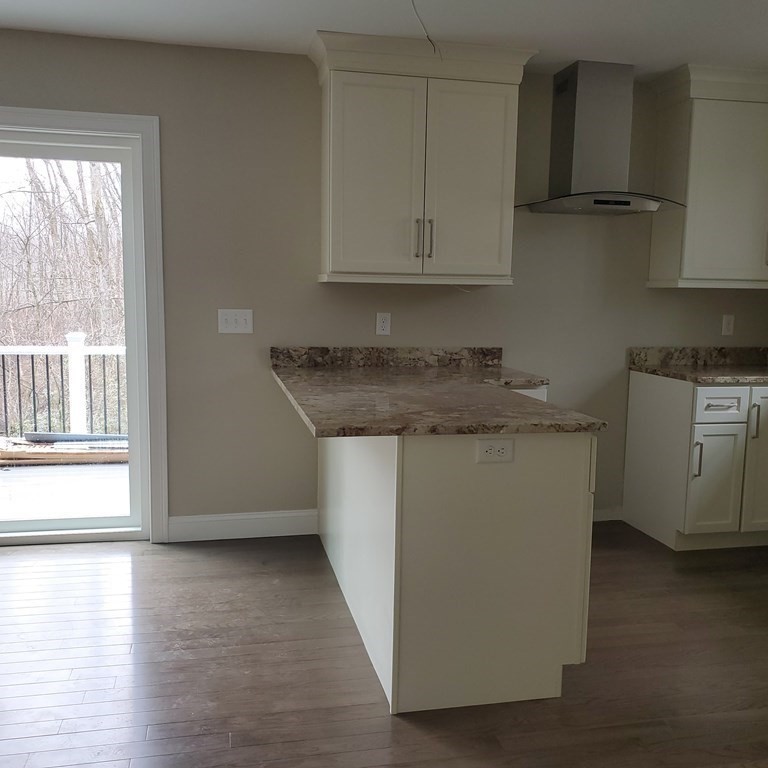 8B Commonwealth Avenue