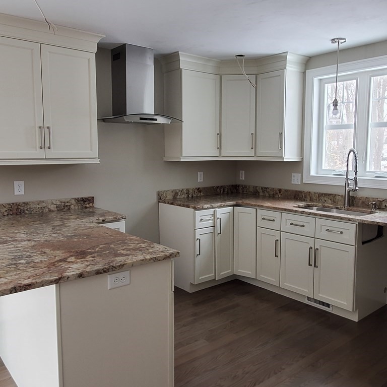 8B Commonwealth Avenue