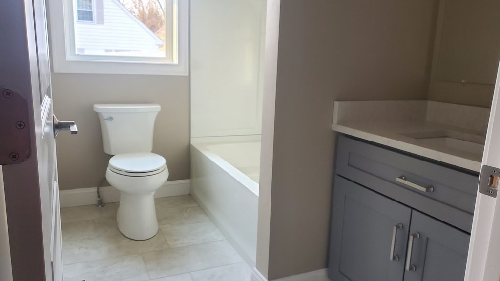 8B Commonwealth Avenue