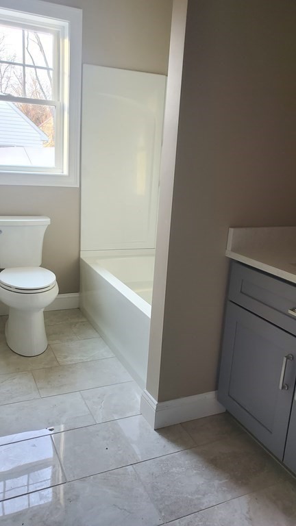 8B Commonwealth Avenue