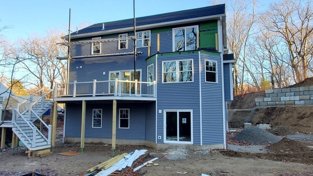 8B Commonwealth Avenue