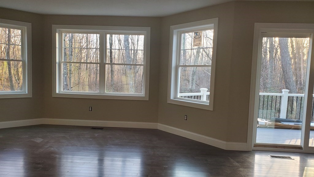 8B Commonwealth Avenue