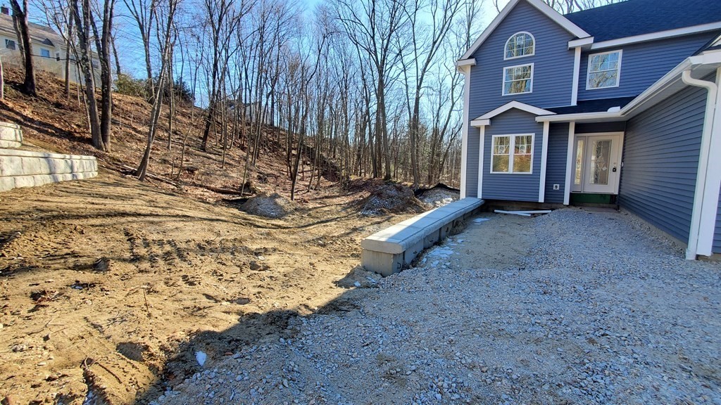 8B Commonwealth Avenue