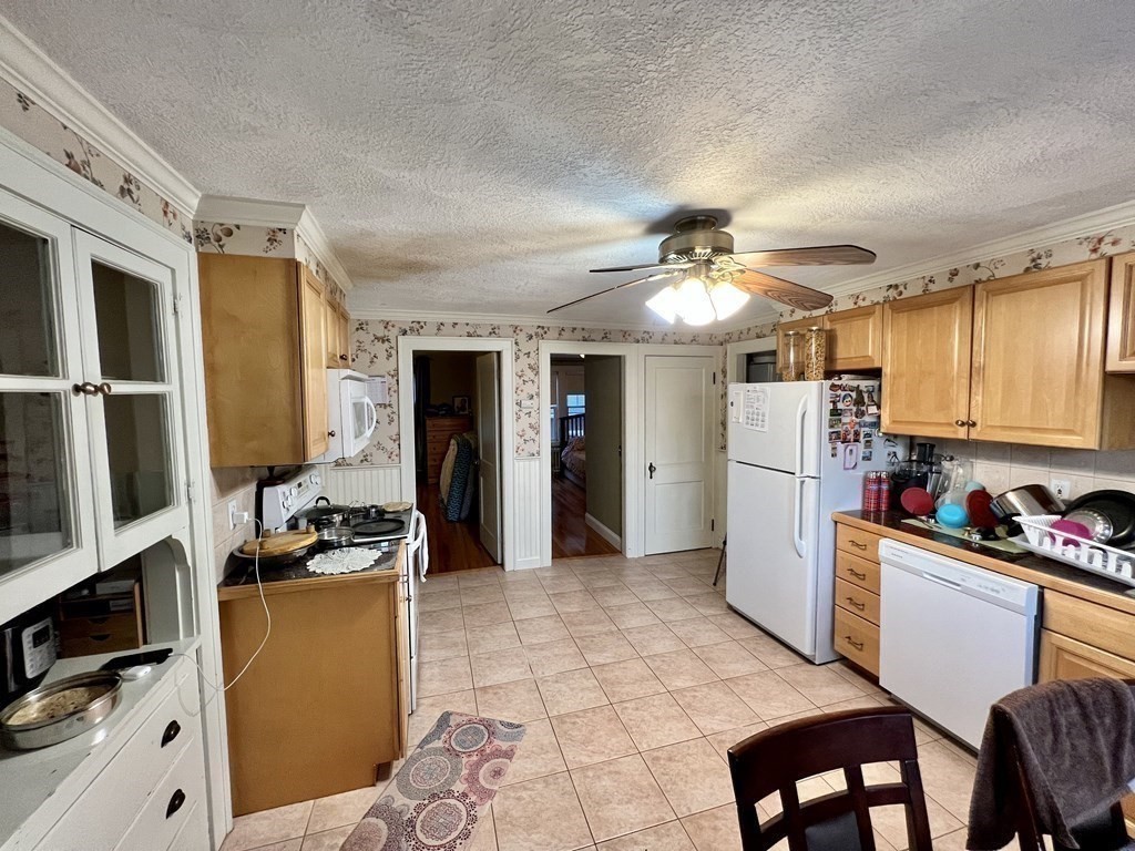 8 Lawrence Street # 2