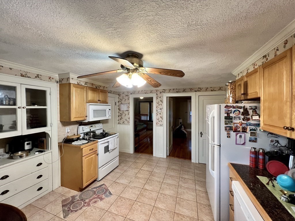 8 Lawrence Street # 2