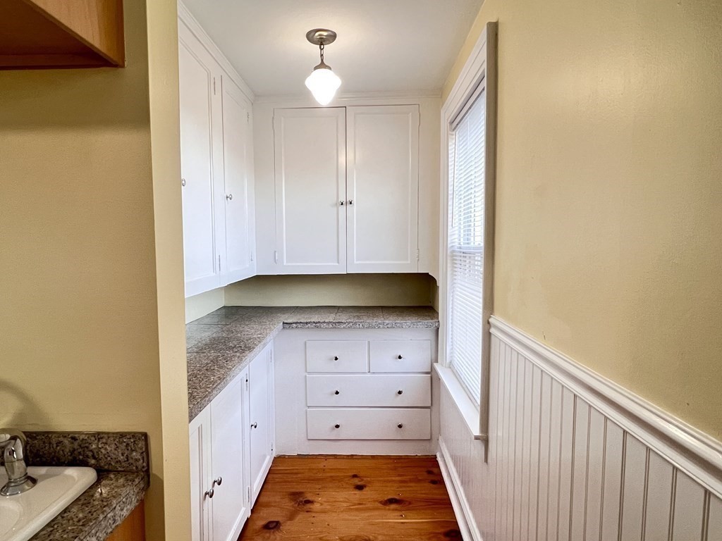 8 Lawrence Street # 2