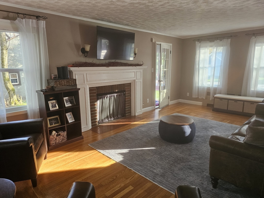 614 Salisbury Street