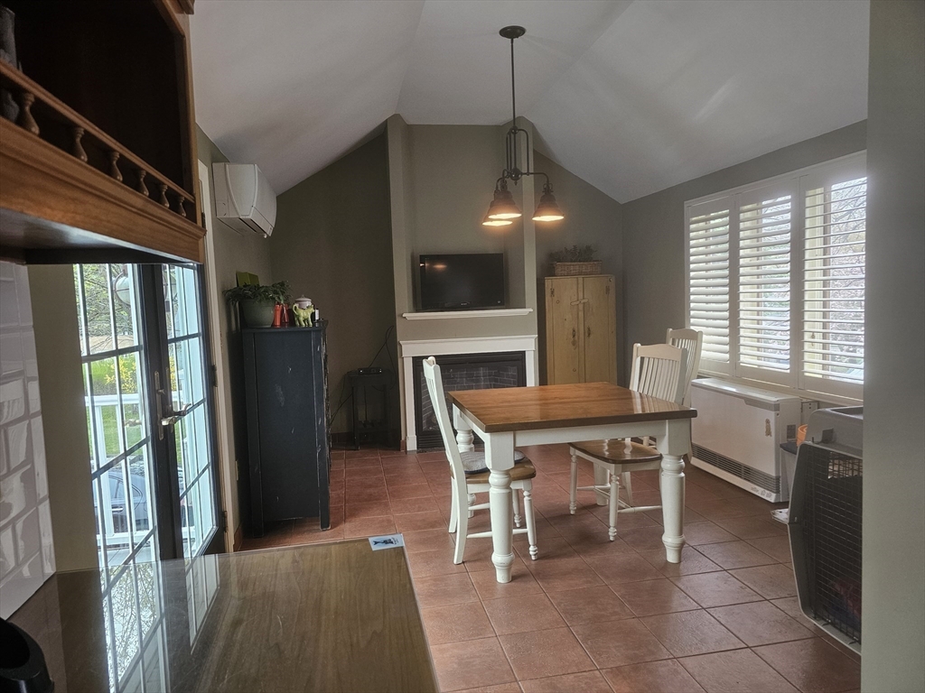 532 Shrewsbury Street