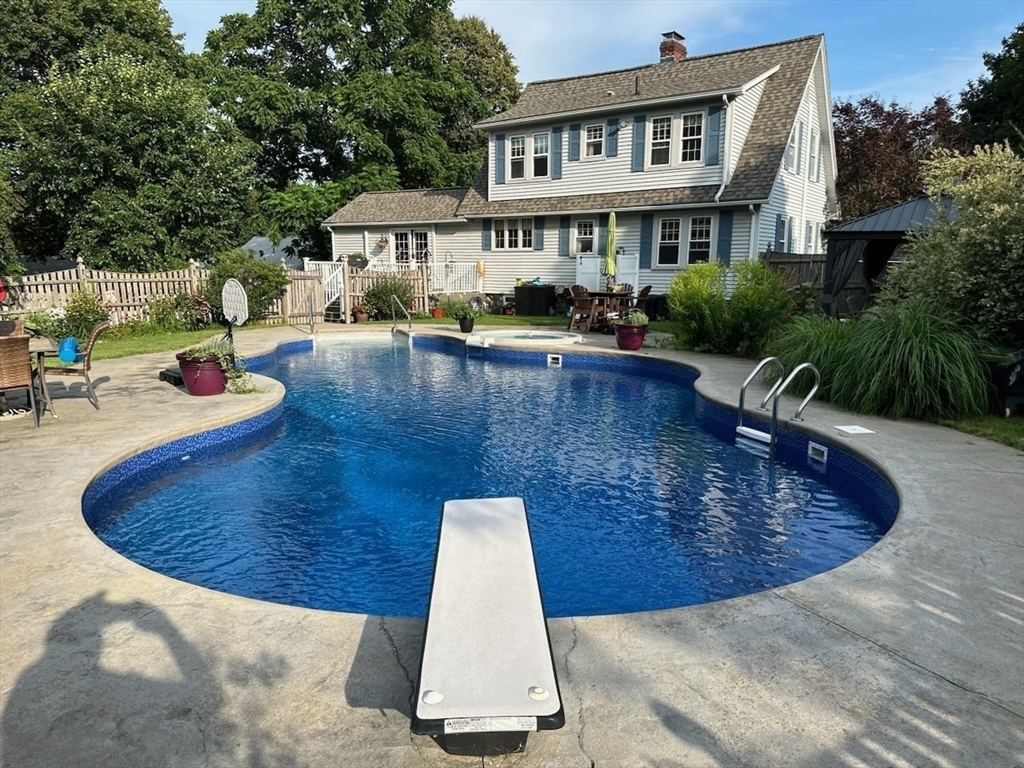 532 Shrewsbury Street