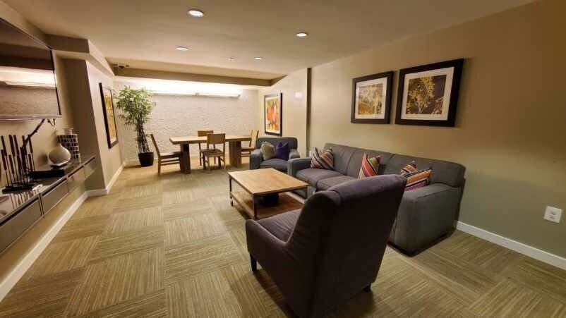 48 Water Street # 403