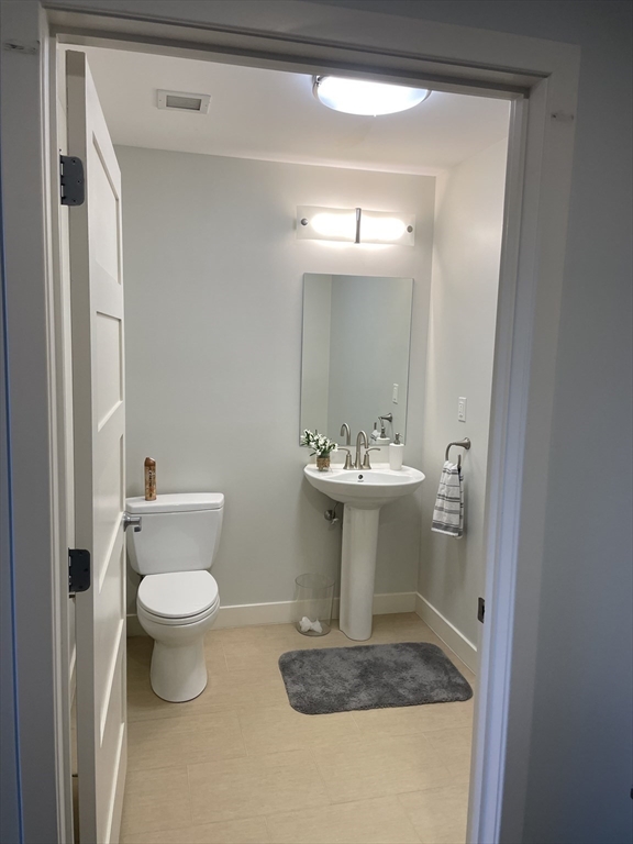 48 Water Street # 403