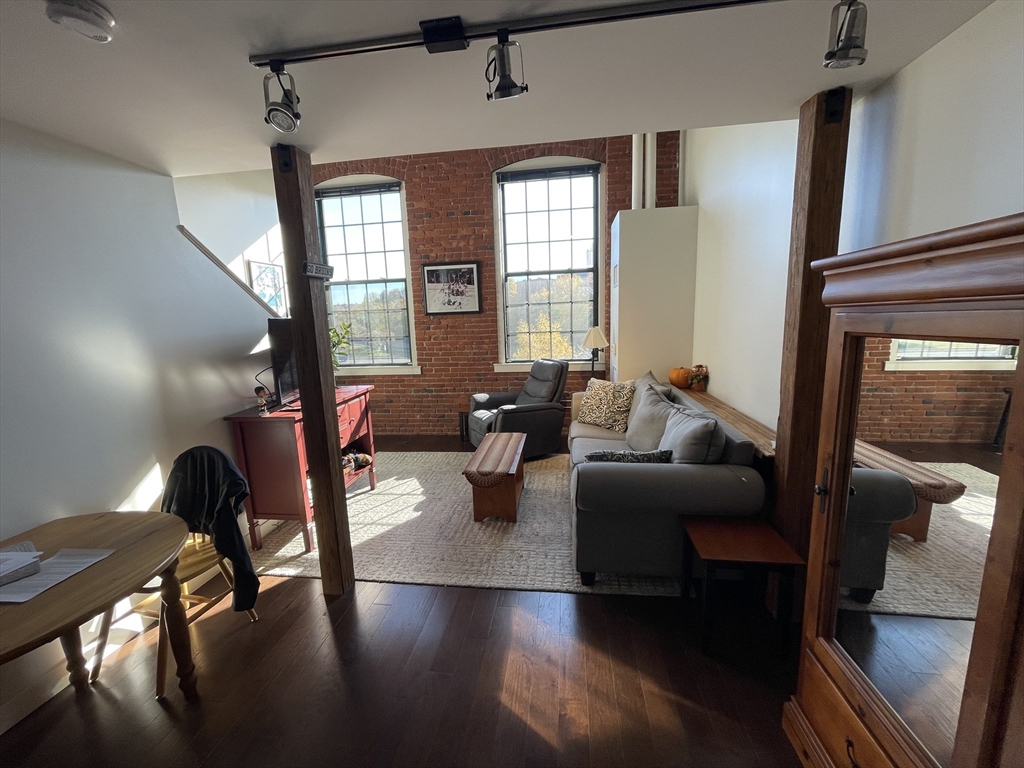 48 Water Street # 403