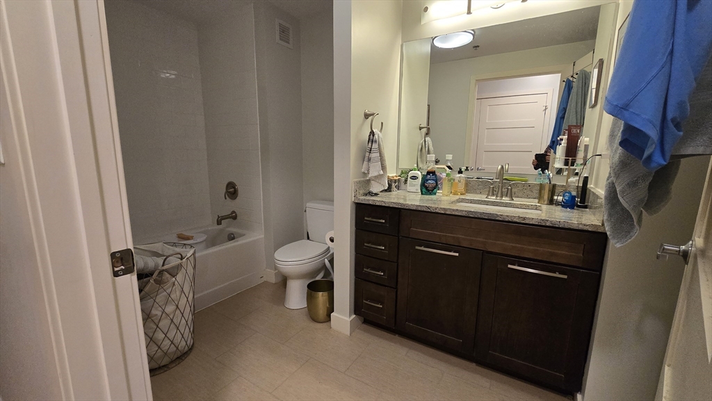 48 Water Street # 418