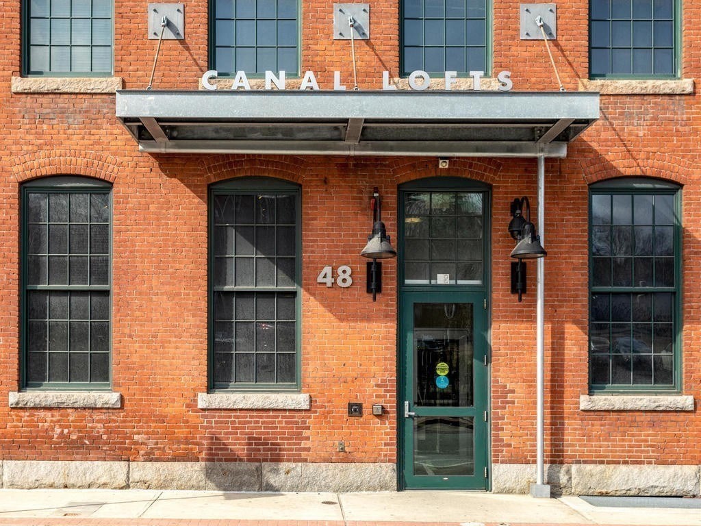 48 Water Street # 418