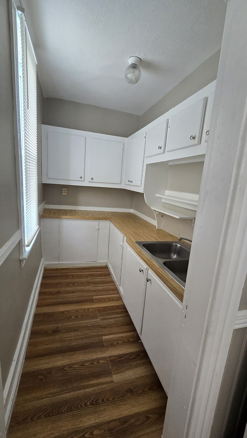 396 Chandler Street # 4