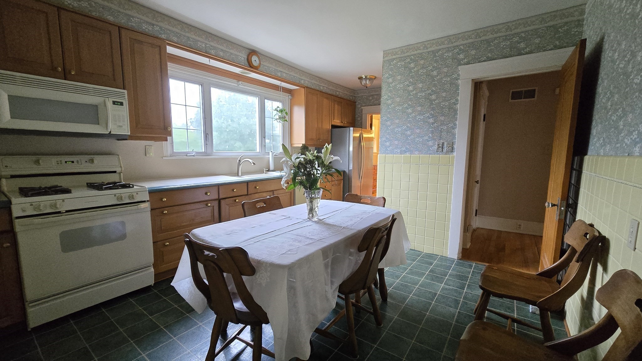 21 Arbutus Road