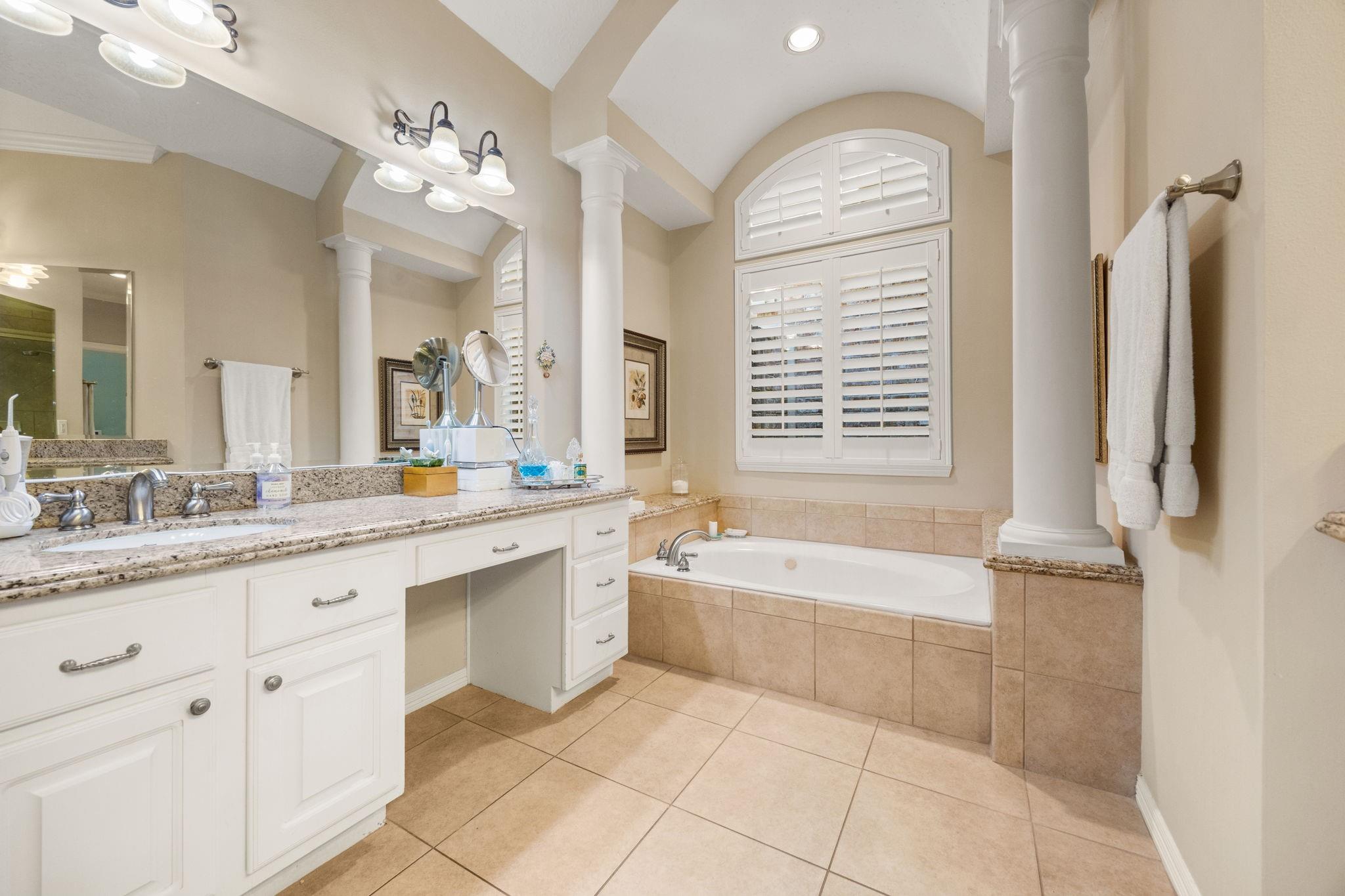 1514 Kennebeck Place