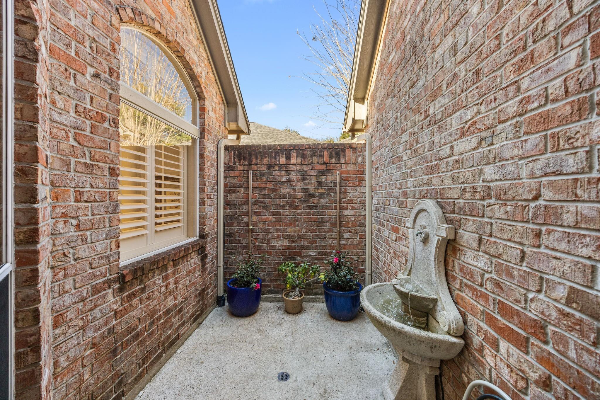 1514 Kennebeck Place