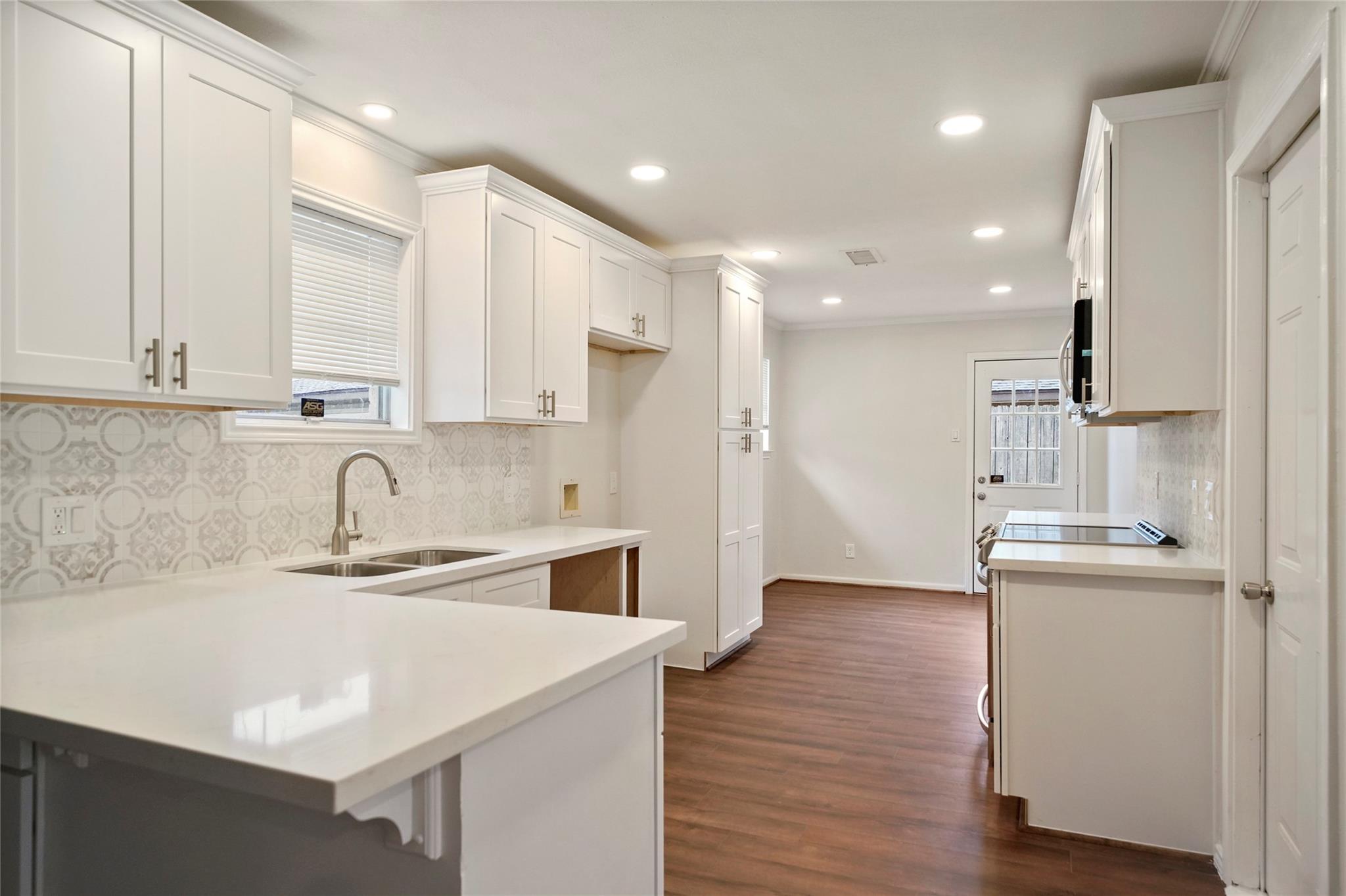 1807 Shadow Bend Drive