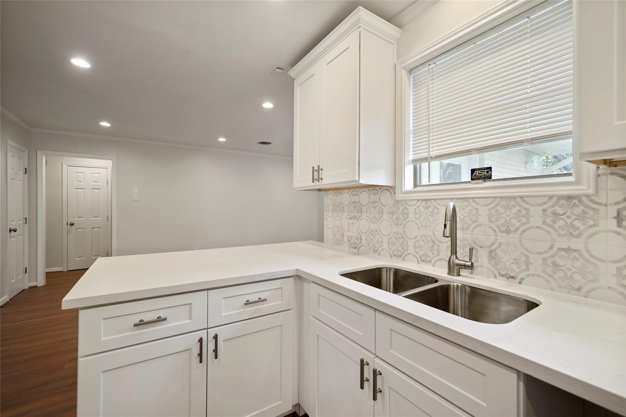 1807 Shadow Bend Drive
