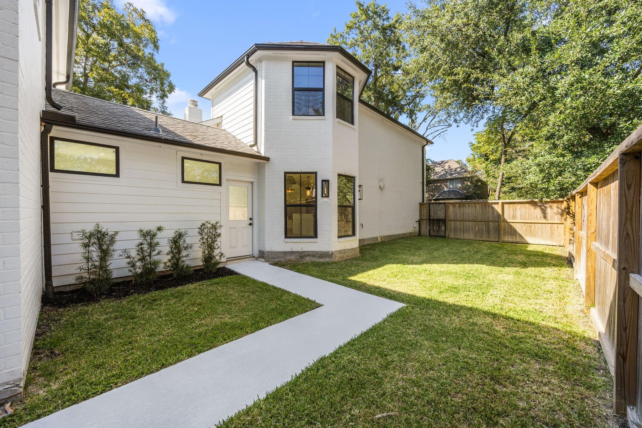629 Rancho Bauer Drive Unit: 1/2