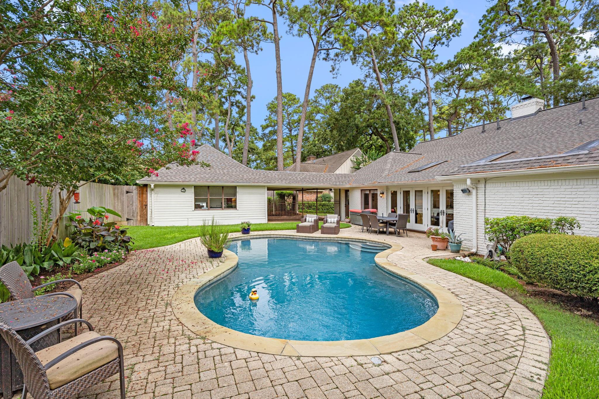 12215 Cobblestone Drive