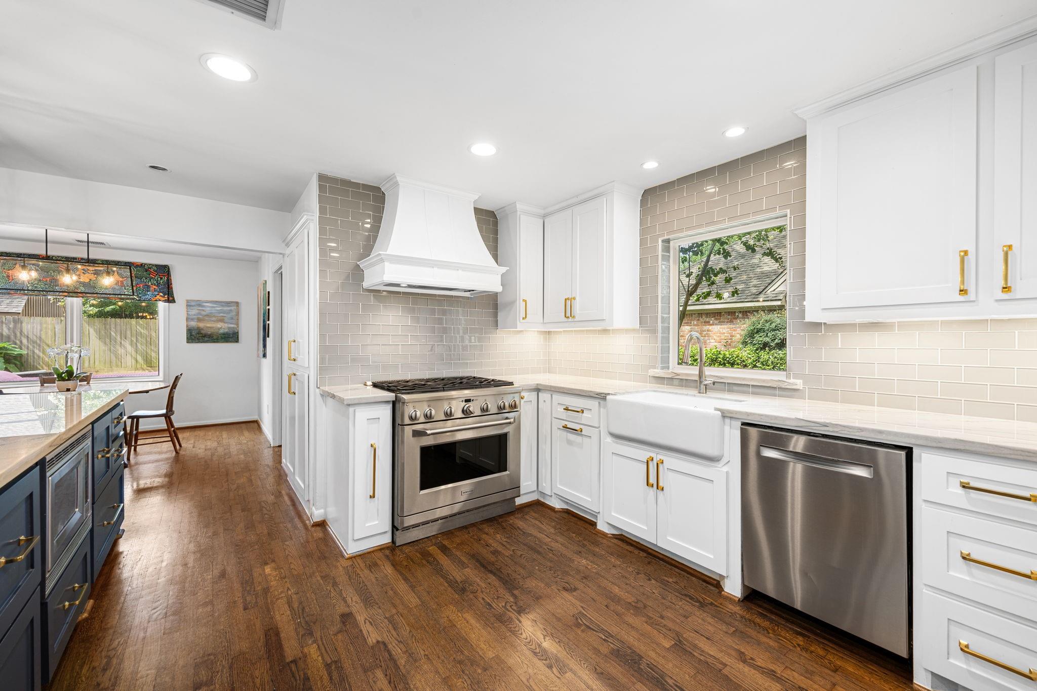 12215 Cobblestone Drive