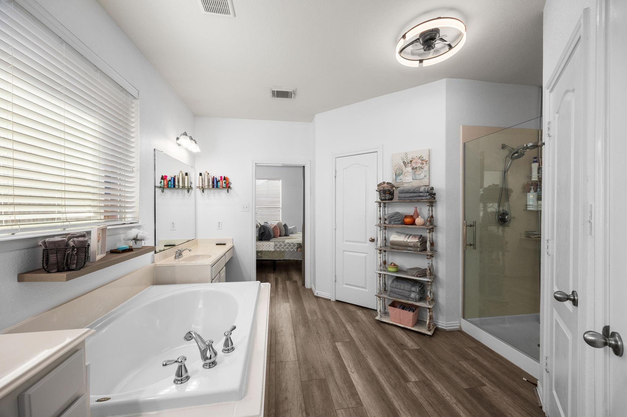 6911 Hamilton Falls Lane