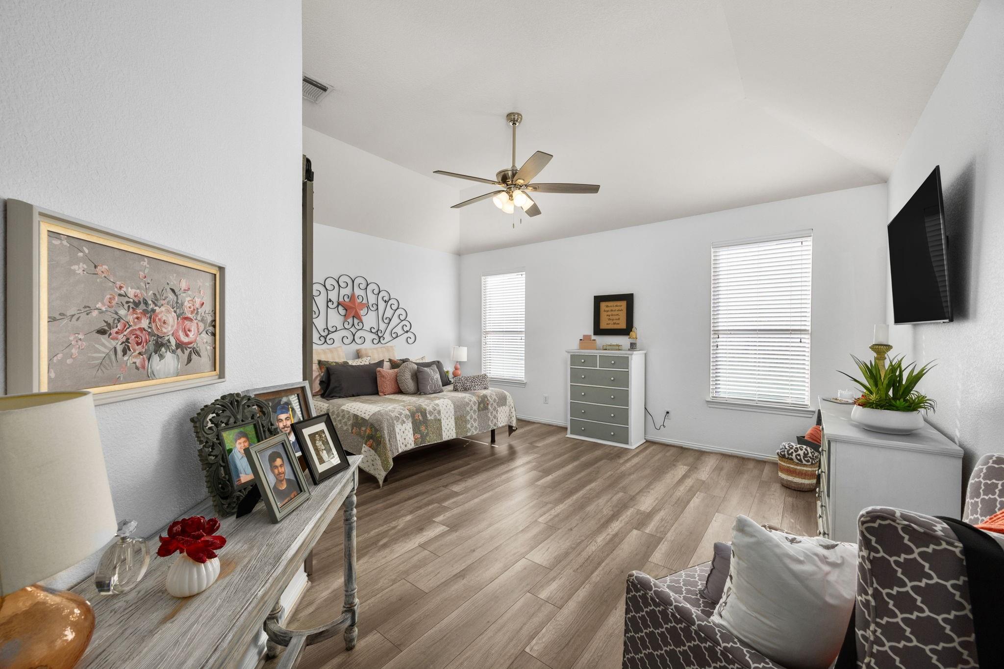 6911 Hamilton Falls Lane