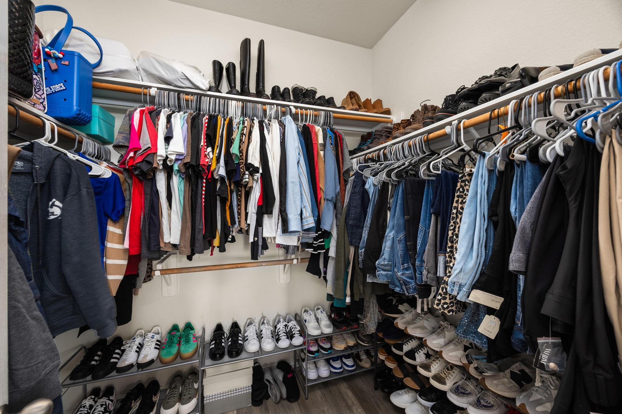 6911 Hamilton Falls Lane