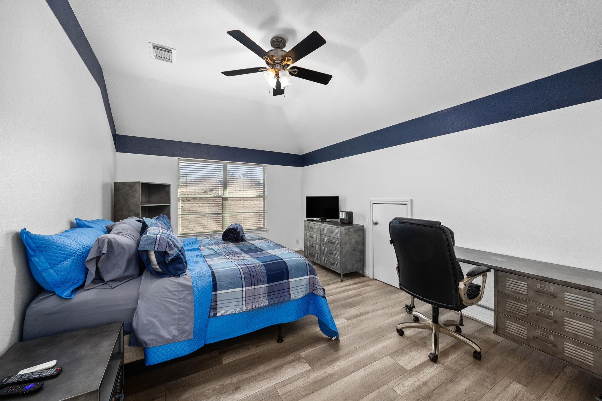 6911 Hamilton Falls Lane